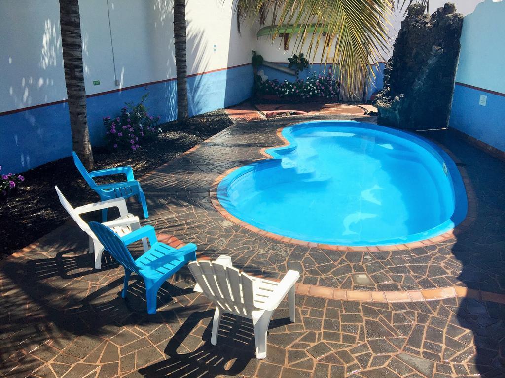 Hostal Baltra Пуерто Айора Екстериор снимка