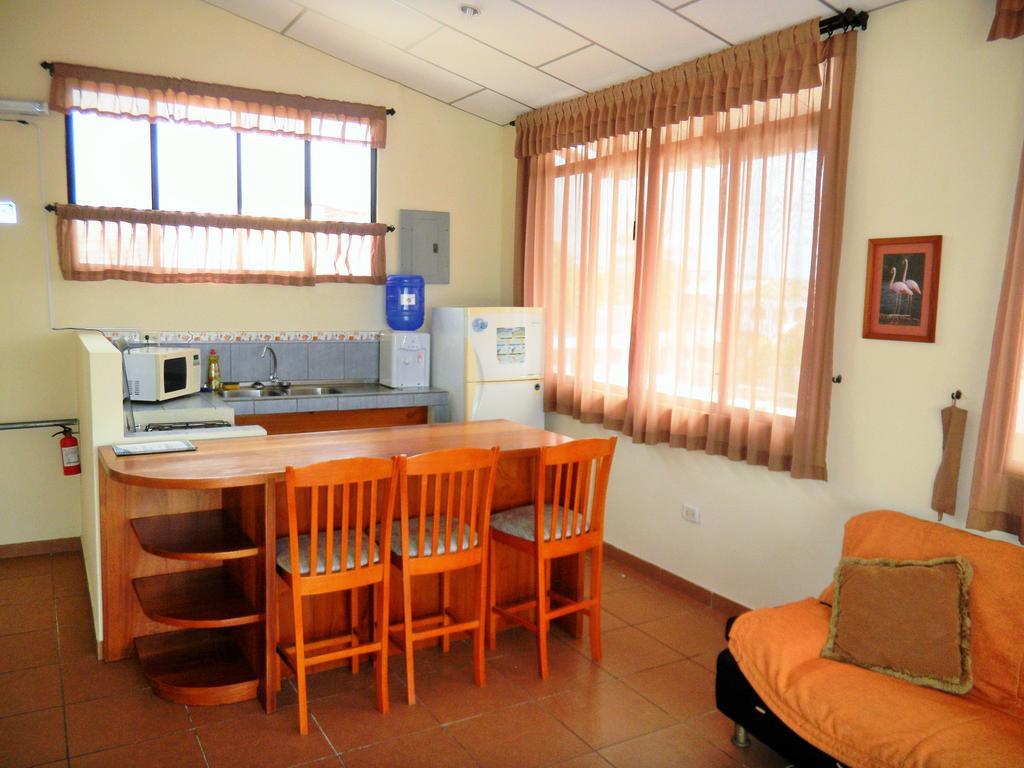 Hostal Baltra Пуерто Айора Екстериор снимка